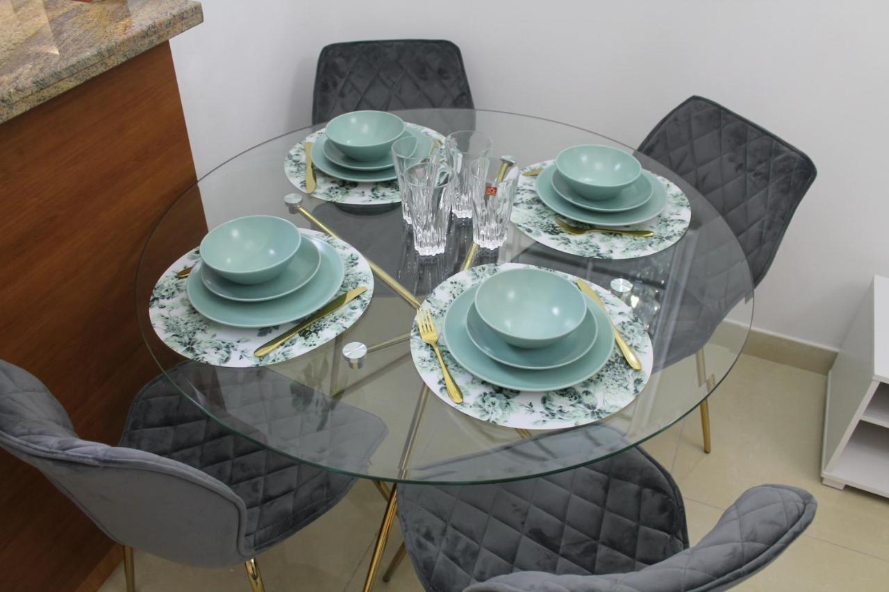 Newly Furnished One Bedroom Apartment Next To Metro & Beach In Marina Residence Dubai Esterno foto
