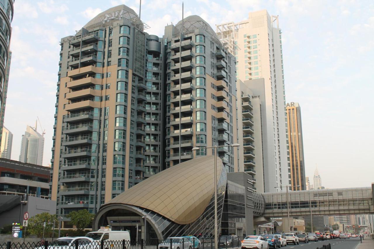 Newly Furnished One Bedroom Apartment Next To Metro & Beach In Marina Residence Dubai Esterno foto