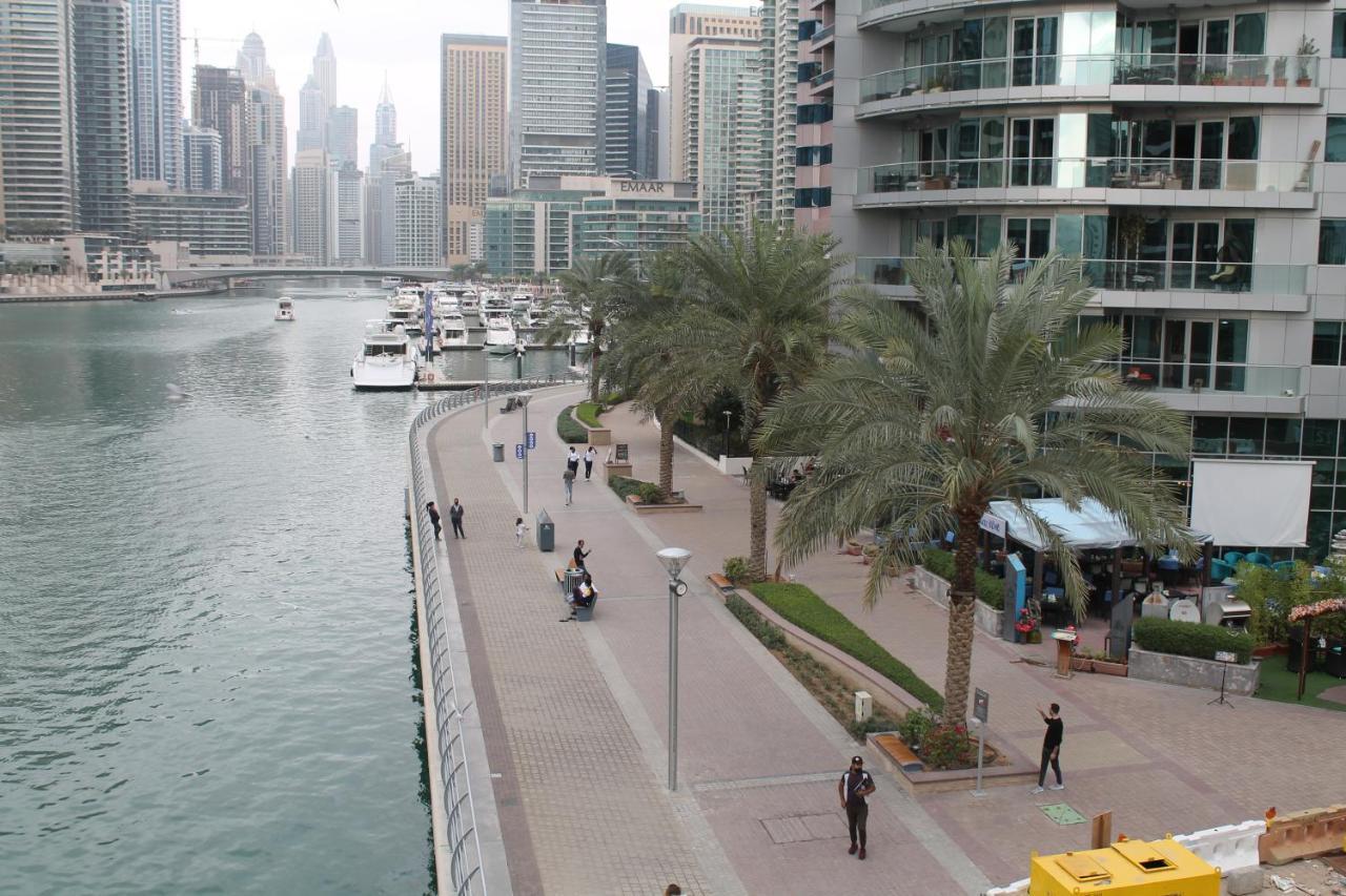 Newly Furnished One Bedroom Apartment Next To Metro & Beach In Marina Residence Dubai Esterno foto